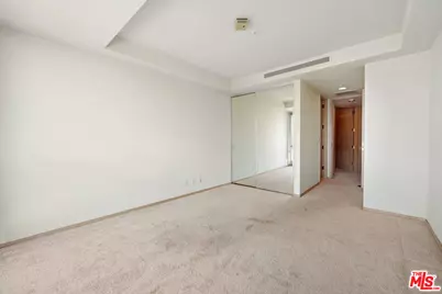 10490 Wilshire Blvd #1402, Los Angeles, CA 90024 - Photo 27