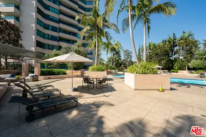 10490 Wilshire Blvd #1402, Los Angeles, CA 90024 - Photo 41