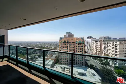 10490 Wilshire Blvd #1402, Los Angeles, CA 90024 - Photo 27