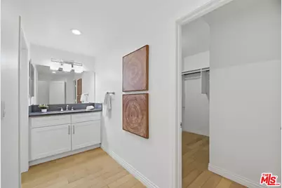 120 S Crescent Dr #104, Beverly Hills, CA 90212 - Photo 19