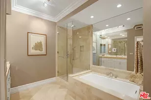 850 N Croft Ave, West Hollywood, CA 90069 - Photo 19