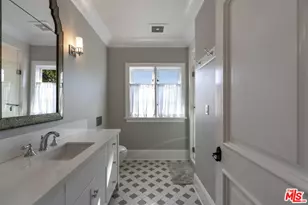 934 S Mullen Ave, Los Angeles, CA 90019 - Photo 39