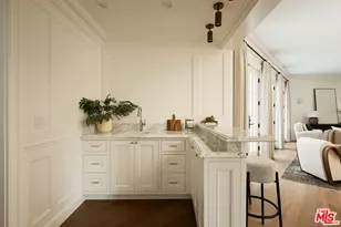 31 Oakmont Dr, Los Angeles, CA 90049 - Photo 9