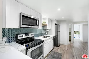 2506 Zorada Dr, Los Angeles, CA 90046 - Photo 27