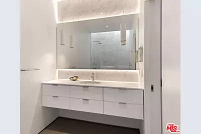 6728 Wildlife Rd, Malibu, CA 90265 - Photo 23