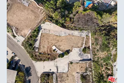 1073 Glenhaven Dr, Pacific Palisades, CA 90272 - Photo 9