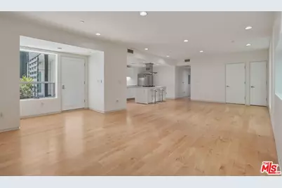 825 N Kings Rd #1, West Hollywood, CA 90069 - Photo 5