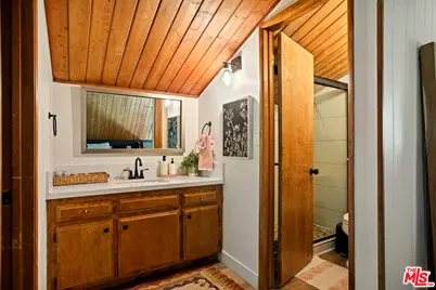 26364 Thunderbird Dr, Lake Arrowhead, CA 92352 - Photo 15