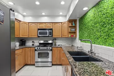 6752 Hillpark Dr #202, Los Angeles, CA 90068 - Photo 27