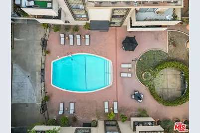 6752 Hillpark Dr #202, Los Angeles, CA 90068 - Photo 3