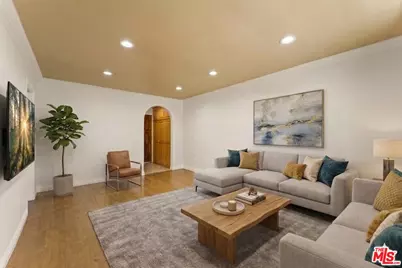 6904 Radford Ave #7, North Hollywood, CA 91605 - Photo 3