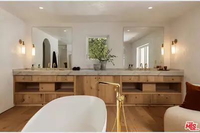 17647 Belinda St, Encino, CA 91316 - Photo 27