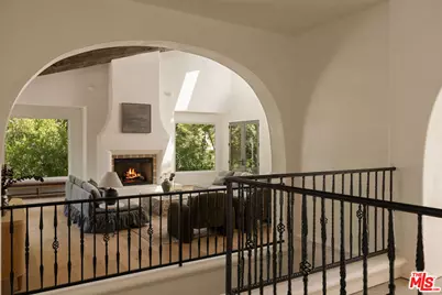 17647 Belinda St, Encino, CA 91316 - Photo 5