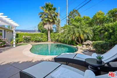 12540 Albers St, Valley Village, CA 91607 - Photo 49