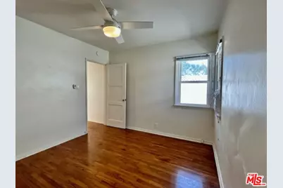 1527 W Centinela Ave #D, Santa Monica, CA 90404 - Photo 33