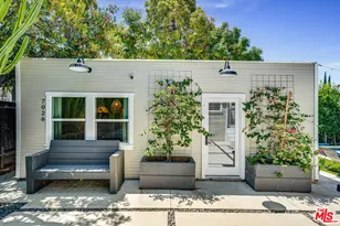 7030 De Longpre Ave, Los Angeles, CA 90028 - Photo 43