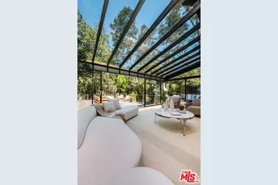 681 Brooktree Rd, Santa Monica, CA 90402 - Photo 7