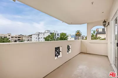 1948 Malcolm Ave #305, Los Angeles, CA 90025 - Photo 15