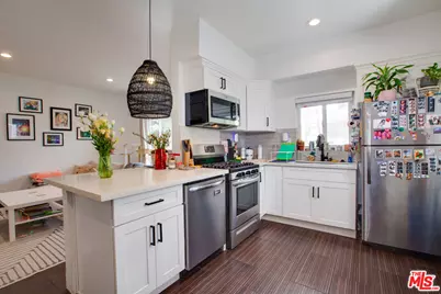 403 Brooks Ave, Venice, CA 90291 - Photo 45