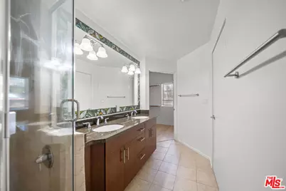 2864 Sunset Pl #201, Los Angeles, CA 90005 - Photo 37