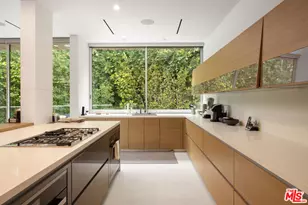 1401 Londonderry Pl, Los Angeles, CA 90069 - Photo 9