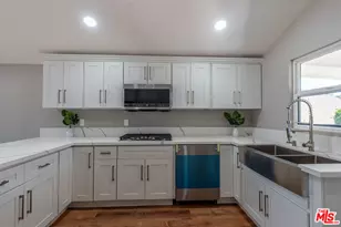 20456 W Strathern St, Winnetka, CA 91306 - Photo 9