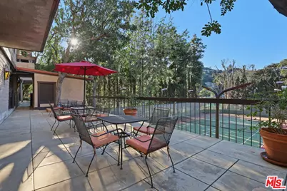 2700 Cahuenga Blvd #2216, Los Angeles, CA 90068 - Photo 33