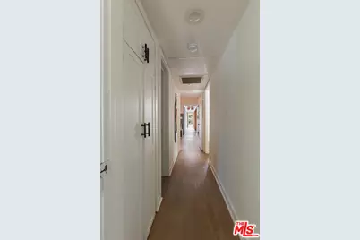 5850 Vesper Ave, Van Nuys, CA 91411 - Photo 17