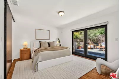 9537 Dalegrove Dr, Beverly Hills, CA 90210 - Photo 21