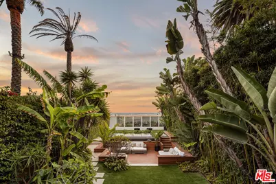 966 Palisades Beach Rd, Santa Monica, CA 90403 - Photo 13