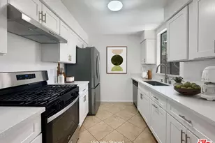 14950 Victory Blvd, Van Nuys, CA 91411 - Photo 3