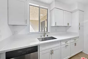 14950 Victory Blvd, Van Nuys, CA 91411 - Photo 5