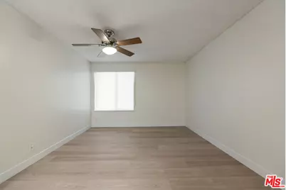 21500 Califa St #100, Woodland Hills, CA 91367 - Photo 13