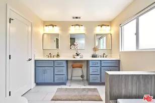 12041 Weatherby Rd, Los Alamitos, CA 90720 - Photo 21