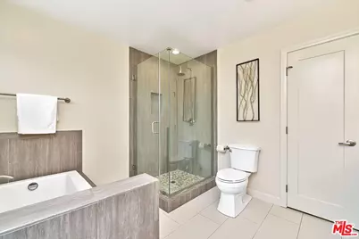 12041 Weatherby Rd, Los Alamitos, CA 90720 - Photo 23