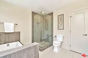 12041 Weatherby Rd, Los Alamitos, CA 90720 - Photo 23