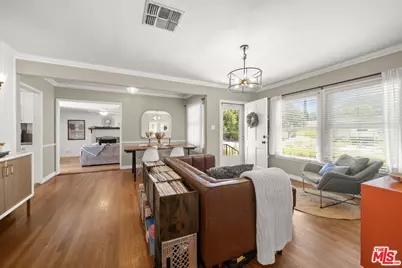 17031 Enadia Way, Lake Balboa, CA 91406 - Photo 3