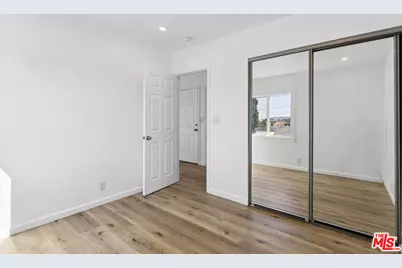 1236 S Mullen Ave, Los Angeles, CA 90019 - Photo 49