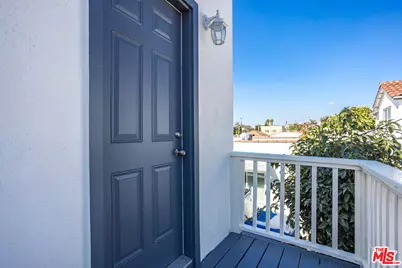 1236 S Mullen Ave, Los Angeles, CA 90019 - Photo 37