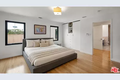 3558 S Muirfield Rd, Los Angeles, CA 90016 - Photo 23