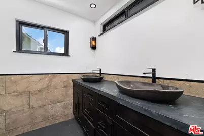 26926 De Berry Dr, Agoura Hills, CA 91301 - Photo 11