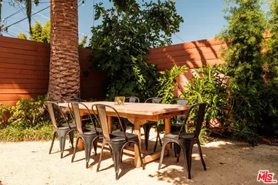 7510 S Harvard Blvd, Los Angeles, CA 90047 - Photo 51