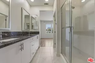 5118 Melrose Ave, Los Angeles, CA 90038 - Photo 25