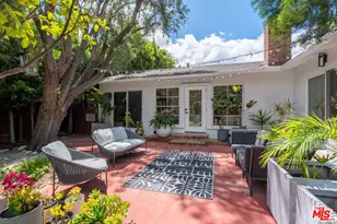 22217 Ybarra Rd, Woodland Hills, CA 91364 - Photo 31