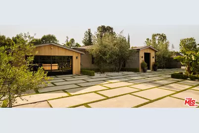 5813 Lubao Ave, Woodland Hills, CA 91367 - Photo 3