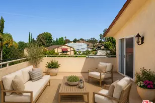 22780 MacFarlane Dr, Woodland Hills, CA 91364 - Photo 29