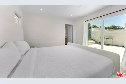 10360 McClemont Ave, Tujunga, CA 91042 - Photo 15