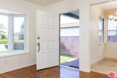 5002 W 135th St, Hawthorne, CA 90250 - Photo 5