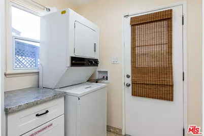 5002 W 135th St, Hawthorne, CA 90250 - Photo 11