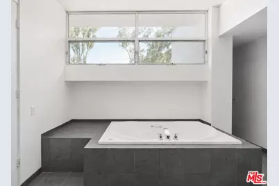 30047 Mulholland Hwy, Agoura Hills, CA 91301 - Photo 7